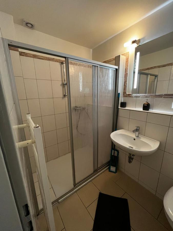 Stayhome Apartment Bei Hamburg 라인벡 외부 사진